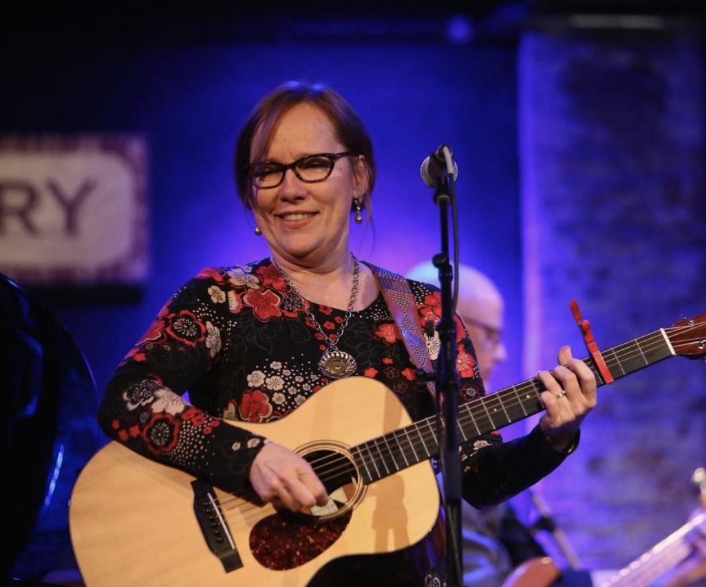 Iris DeMent